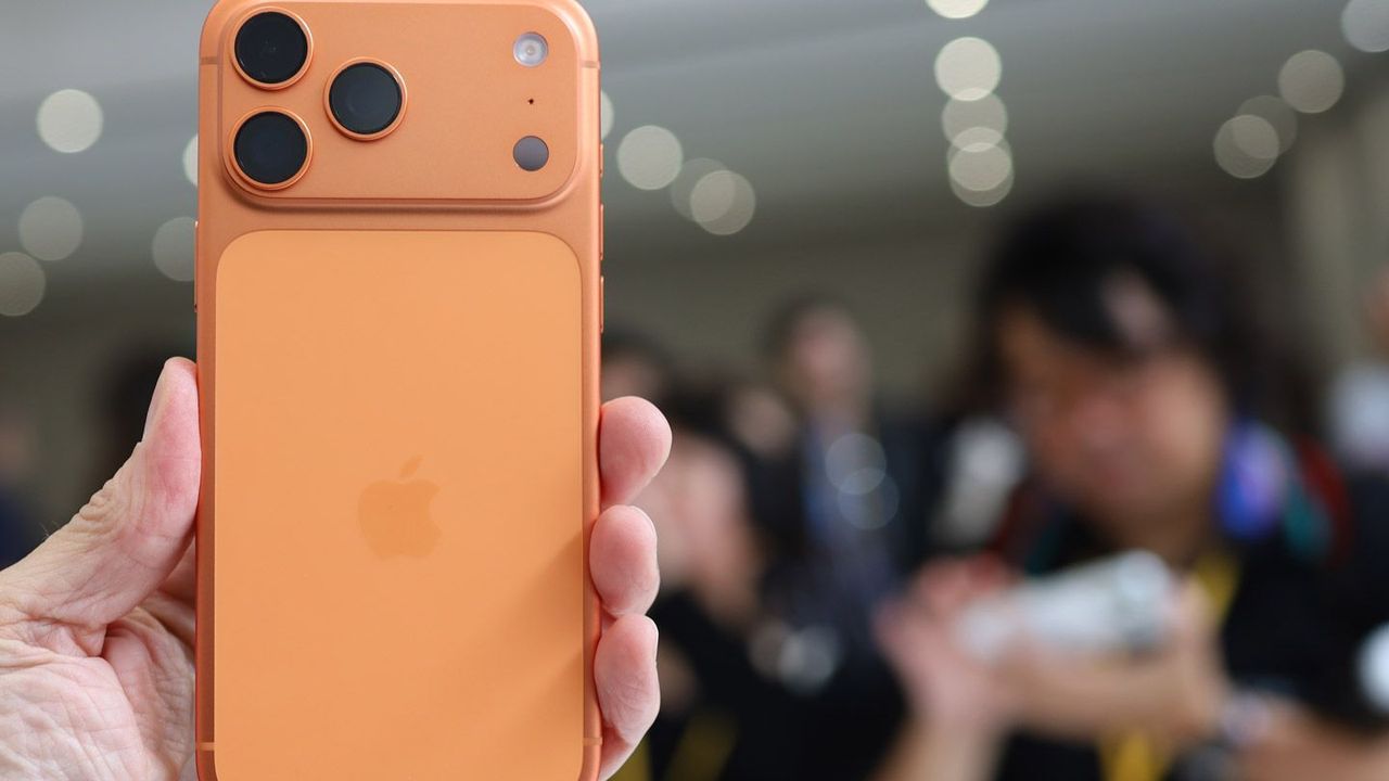 Peynir Ekmek Gibi Satılacak Iphone Geliyor