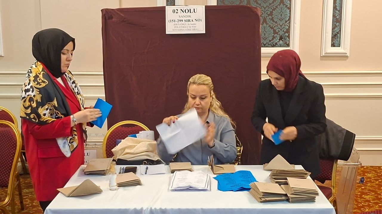 KESOB’da Hem Mavi Hem Beyaz Çıkan Oylar İptal!