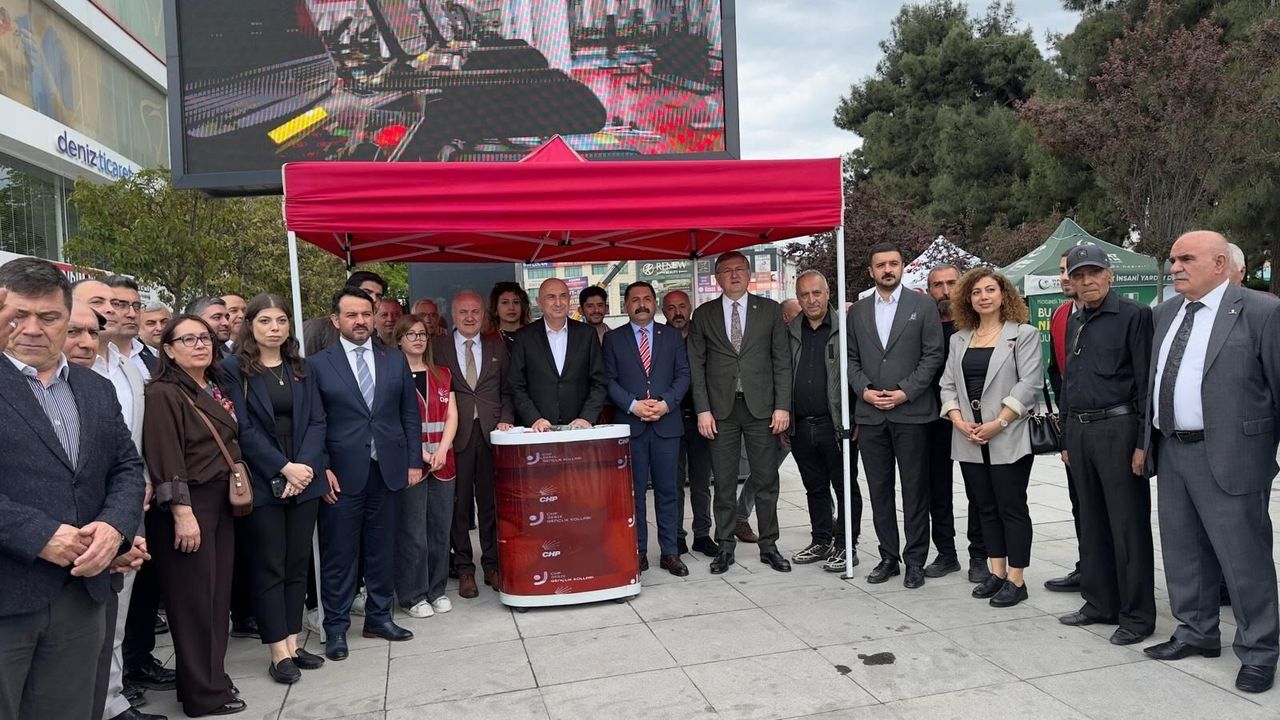 CHP Gebze’de Gövde Gösterisi: Engin Özkoç ve Erdem Arcan Sahaya İndi!