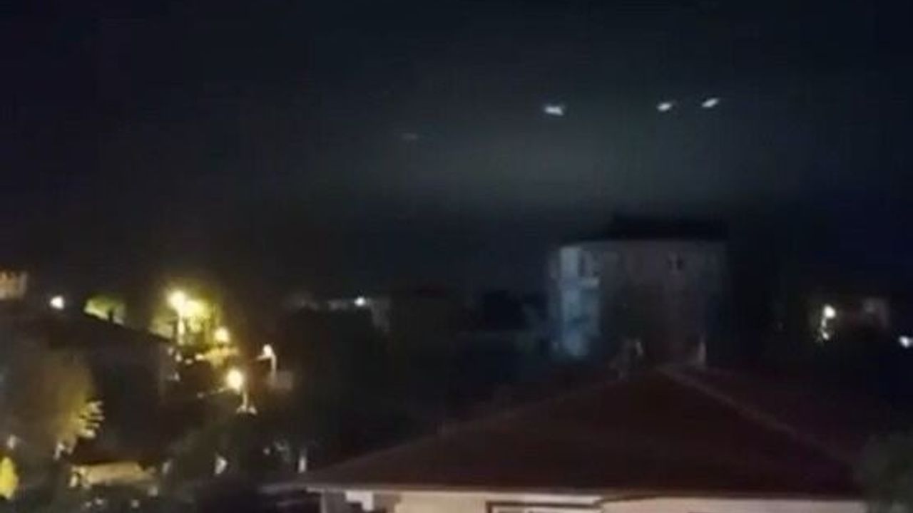 Gökyüzünde Görülen O Işıklar Ne?