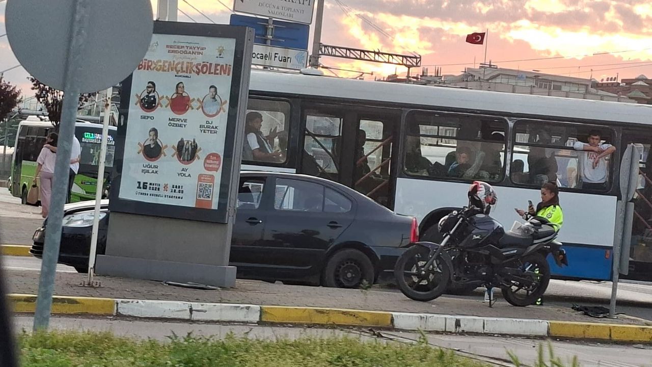 İzmit Sahil Yolunda Kaza: Trafik Felç Oldu, Ekipler Bölgede!