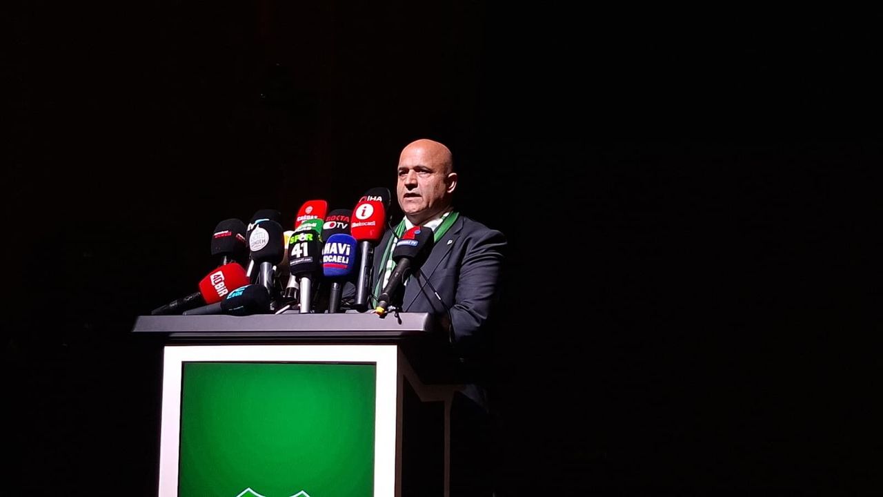 Recep Durul’dan Tahir Büyükakın'a : Benim İçin Değil, Arma İçin Yapıyor!