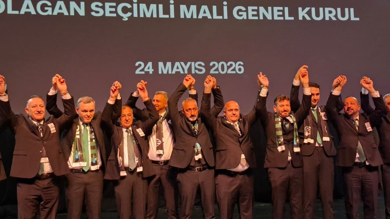 Kongrede Zafer Pozu: Yeniden Seçilen Recep Durul ve Yönetimi Sahnede