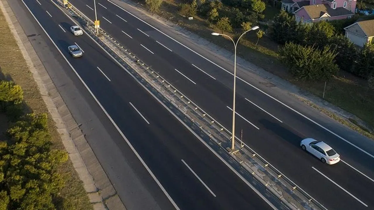 Kocaeli trafiğine büyük şok! TEM Ankara Yönü Kapatılıyor: 24 Saat Esaslı Dev Çalışma