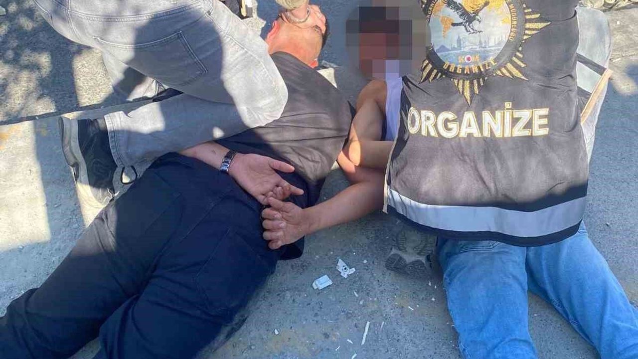 Maltepe'de Otokoç Genel Müdürlüğü'ne saldıran 2 şüpheli yakalandı