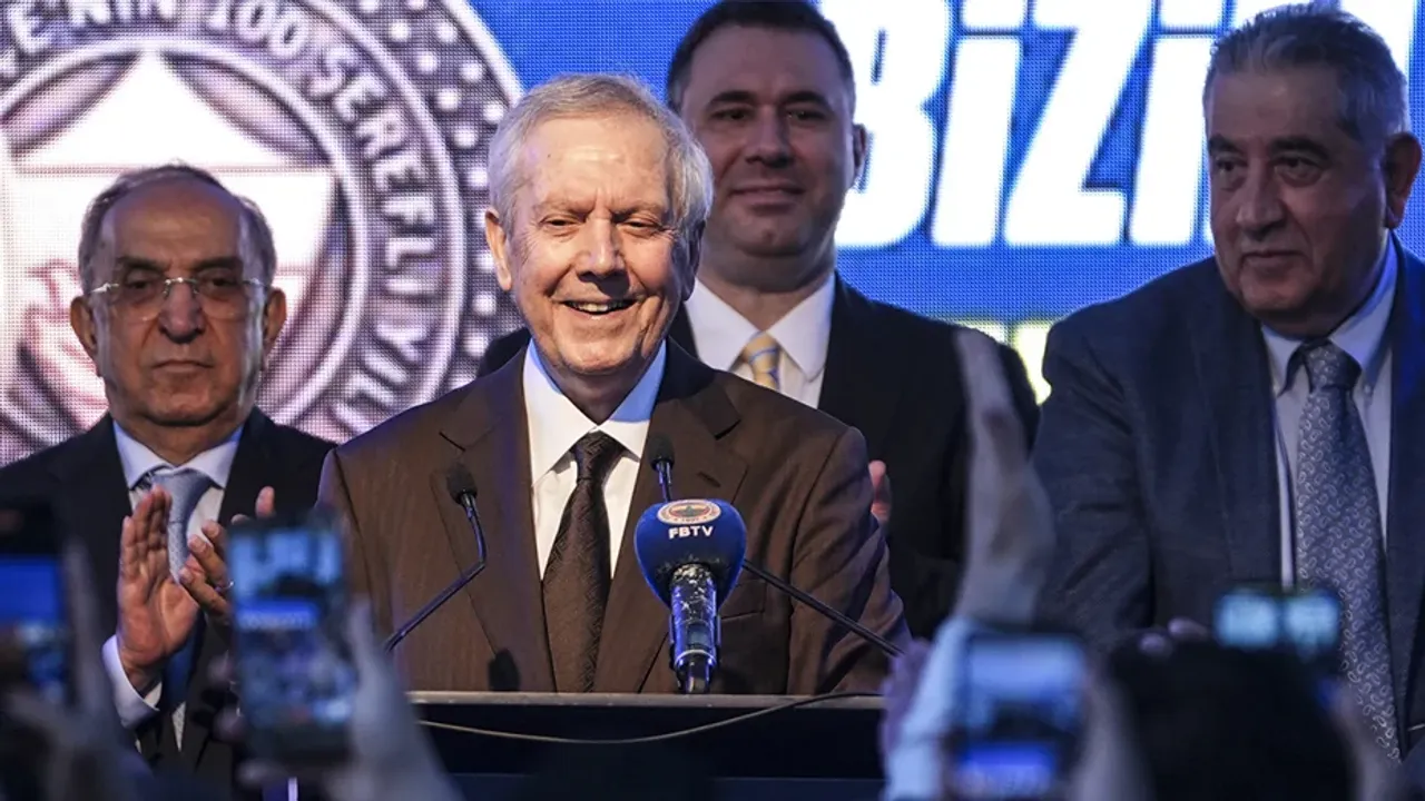 Fenerbahçe'de Aziz Yıldırım'ın golcü transferinde anlaştığı yeni isim