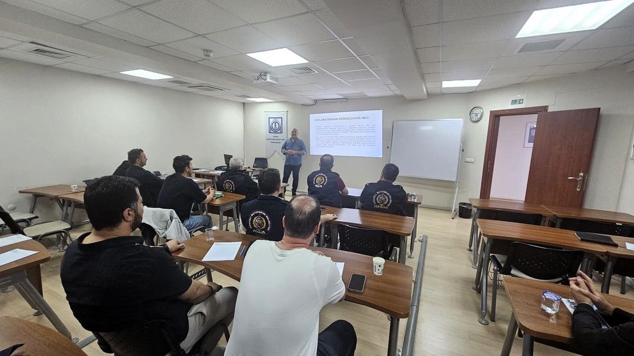 Kocaeli İtfaiyesi’nden Patlama Risklerine Karşı Hayati Adım: "Patlamadan Korunma" Eğitimi Tamamlandı!