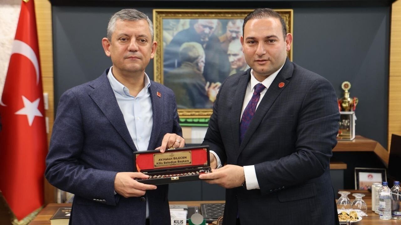 CHP'de Kılıçdaroğlu Dönemi Sonrası İlk Deprem! Kilis Belediye Başkanı Hakan Bilecen İstifa Etti