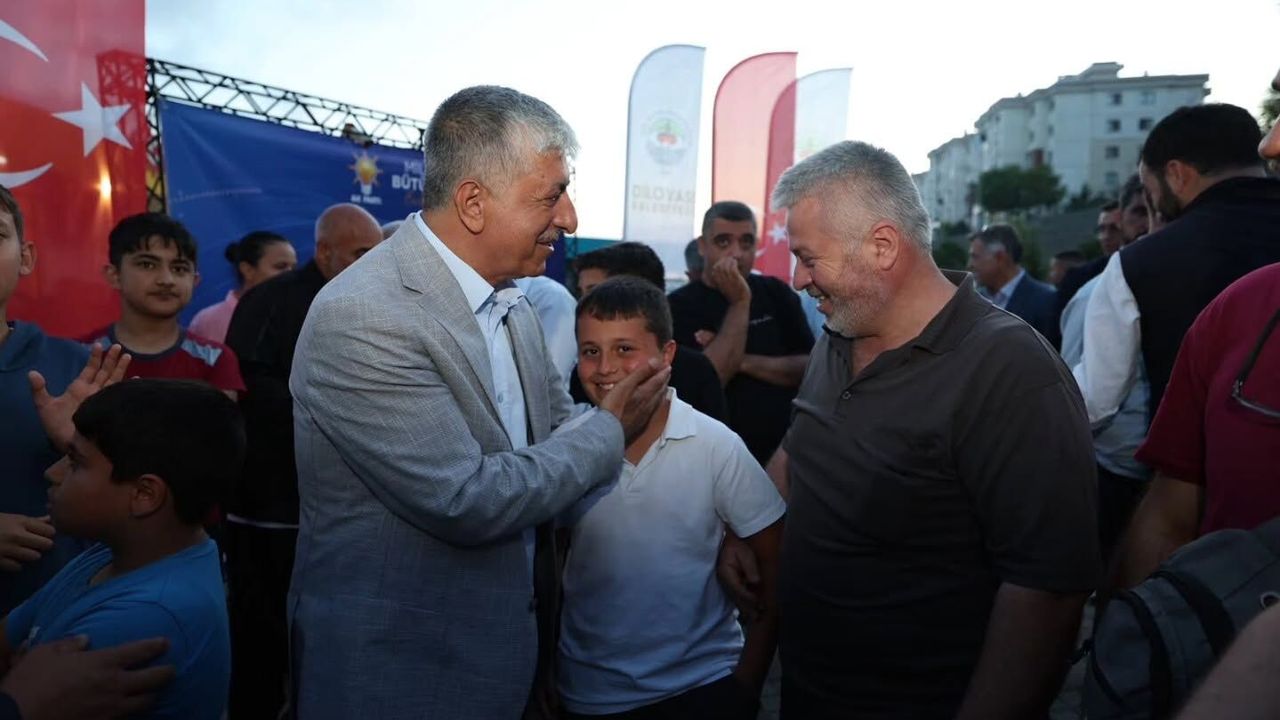 Dilovası'nda Halk Meclisi Köseler'de Toplandı: Başkan Ömeroğlu Vatandaşı Dinledi