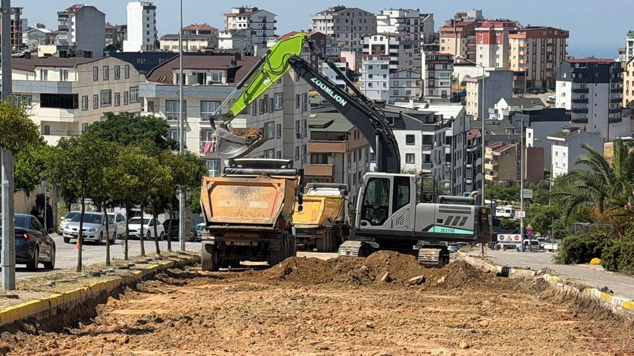 Çayırova’da Büyükşehir mesaisi: Bahriye Üçok Caddesi baştan aşağı yenileniyor