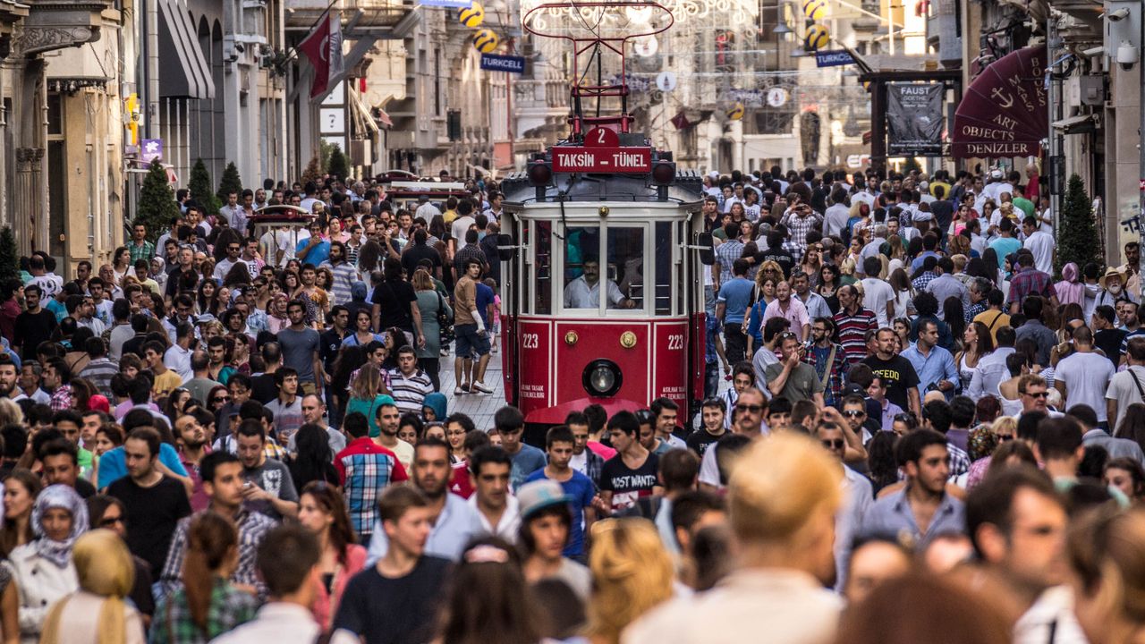 Türkiye'de En Çok Göç Alan ve Göç Veren İller Belli Oldu: İstanbul'da Tersine Göç Hızlandı mı?