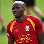 Victor Osimhen için 130 milyon Euro'luk teklif: Galatasaray kararını verdi