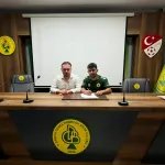 Darıca Gençlerbirliği’nden Orta Sahaya Takviye: Yusuf Yağcı İmzayı Attı