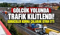 Gölcük yolunda trafik kilitlendi! Sürücüler korna çalarak isyan etti