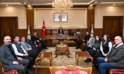 Ahmet Günaydın ve Heyeti Vali İlhami Aktaş'ı Ziyaret Etti