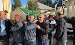 Halı sahada kalp krizi geçiren vatandaş Yüksekova’da toprağa verildi