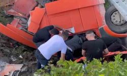 Zonguldak-Ereğli yolunda tır şarampole devrildi: Sürücü yaralı