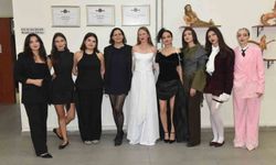Edebiyat sahnede modayla buluştu: EÜ öğrencilerinden özgün defile