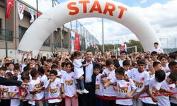 Çekmeköy’de düzenlenen Ömerli Çocuk Şenliği 7’den 70’e renkli görüntülere sahne oldu