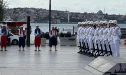 Preveze Deniz Zaferi yıldönümünde Türk Donanması gücünü Boğaz’da gösterdi
