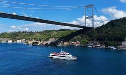 Liverpool taraftarı maç öncesi İstanbul Boğazı’nda keyif turu yaptı