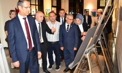 Kocaeli'de “Fark Et, Kabul Et, Mutlu Et” Resim Sergisi Açıldı