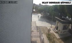 Şok görüntüler ortaya çıktı: İzmir’de sokakta bıçaklanan kadın yaşamını yitirdi, zanlı yakalandı