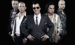 Ayna, İş Sanat’ın Cuma İş Çıkışı Konserlerinde Sahne Aldı