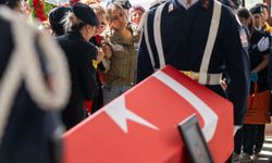 Sakarya’daki Kazada Şehit Olan Jandarma Astsubay Hakkı Eryılmaz Son Yolculuğuna Uğurlandı
