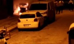 Sultangazi’de Araç Alev Aldı: Bina Camları Patladı