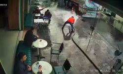 Bayrampaşa’da esnafın tazyikli su şovu müşterileri ıslattı