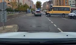 Beylikdüzü’nde kırmızı ışık ihlali kazaya yol açtı: O anlar araç kamerasında