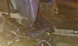 Beylikdüzü’nde motokurye feci kazada hayatını kaybetti: Kadın sürücü olay yerinden kaçtı