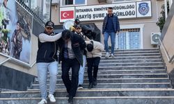 Fatih’te Turistlerden “Tırnakçılık”la Para Çalan Şüpheliler Yakalandı