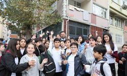 Kağıthane Belediyesi’nden Okul Çıkışında Sıcak Çorba Sürprizi