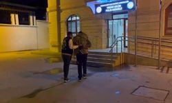 Otobüs durağında taciz skandalı: Genç kız cep telefonu ile kaydetti