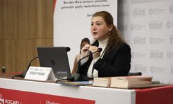 Kocaeli Kitap Fuarı’nda tarih ve psikoloji buluştu: Katılımcılar not tutarak izledi