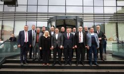 Derince’de anlamlı buluşma: Muhtarlar Günü birlik mesajlarıyla kutlandı