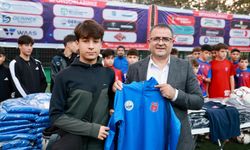 Sertif Gökçe’den genç sporculara moral ziyareti