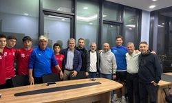 Yeşilovaspor’dan Gölcükspor Akademi’ye 5 genç yetenek transfer oldu