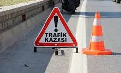 Başakşehir’de Otomobil Otobüs Durağına Daldı
