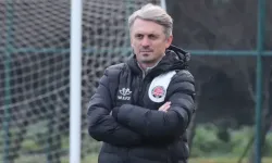 Eyüpspor’un yeni teknik direktörü Orhan Ak kimdir? Kaç yaşında, nereli, hangi takımlarda oynadı?