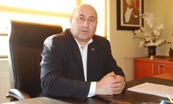 CHP’de kritik destek: Sedat Tatar, Erdem Arcan’ın yanında yer aldı