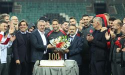 Kocaeli’de Milli Heyecan: Montella ve Takıma Moral Ziyareti