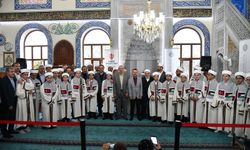 Başiskele’de 20 Hafız İçin İcazet Töreni Düzenlendi