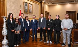Senin Sesin Gençlik Derneği ve Kulübü’nden Vali Aktaş’a Ziyaret