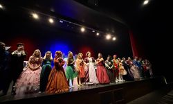 Çayırova'da Genç Yeteneklerden Muhteşem Performans! "Prenses Çeçil’in Hikayesi" Sahnelendi