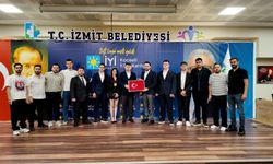 Kocaeli Siyasetinde Hareket! Zafer Partili İki İlçe Başkanı İstifa Edip İYİ Parti’ye Katıldı!