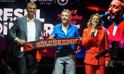 Gölcük'te Resul Dindar Binlerce Kişiyi Coşturdu
