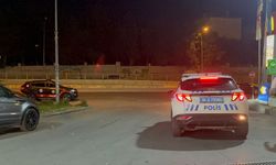 Benzinlikte Dehşet: Otomobilden Ateş Açtılar, 3 Yaralı Var